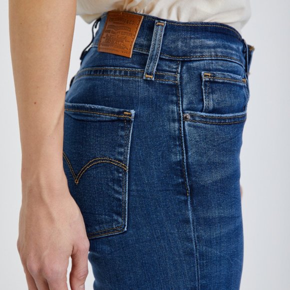 NWT $98 LEVI'S Women W 26"  L 32" 726 High-Rise Slim Straight Hypersoft Raw Hem - Picture 5 of 11